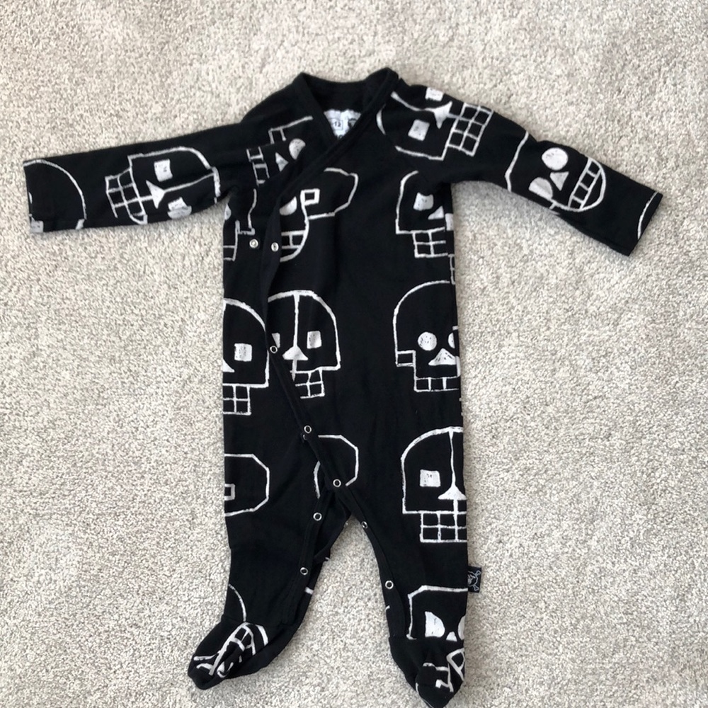 Nununu Skull Footie